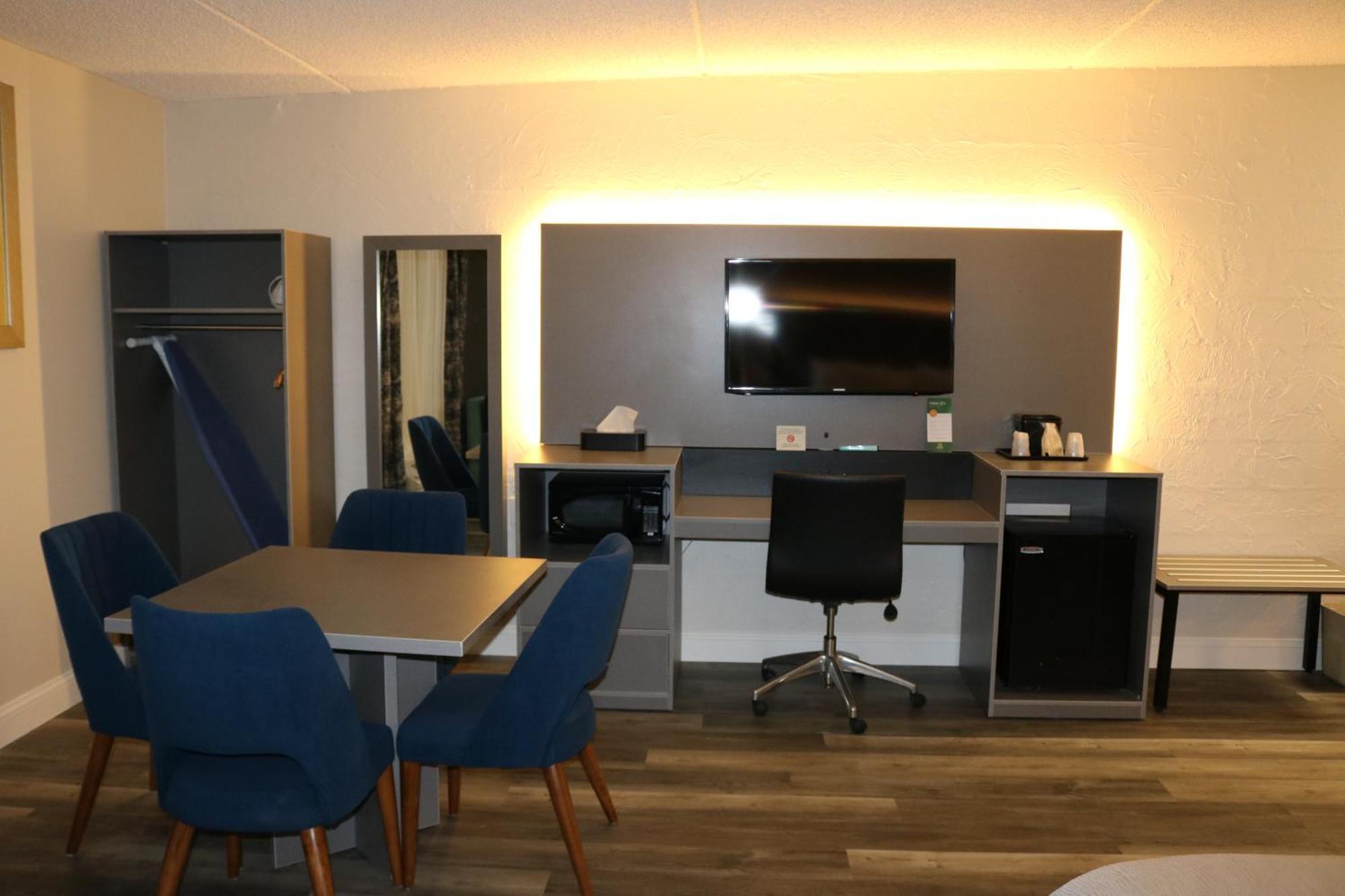 Quality Inn Bangor Airport Bagian luar foto