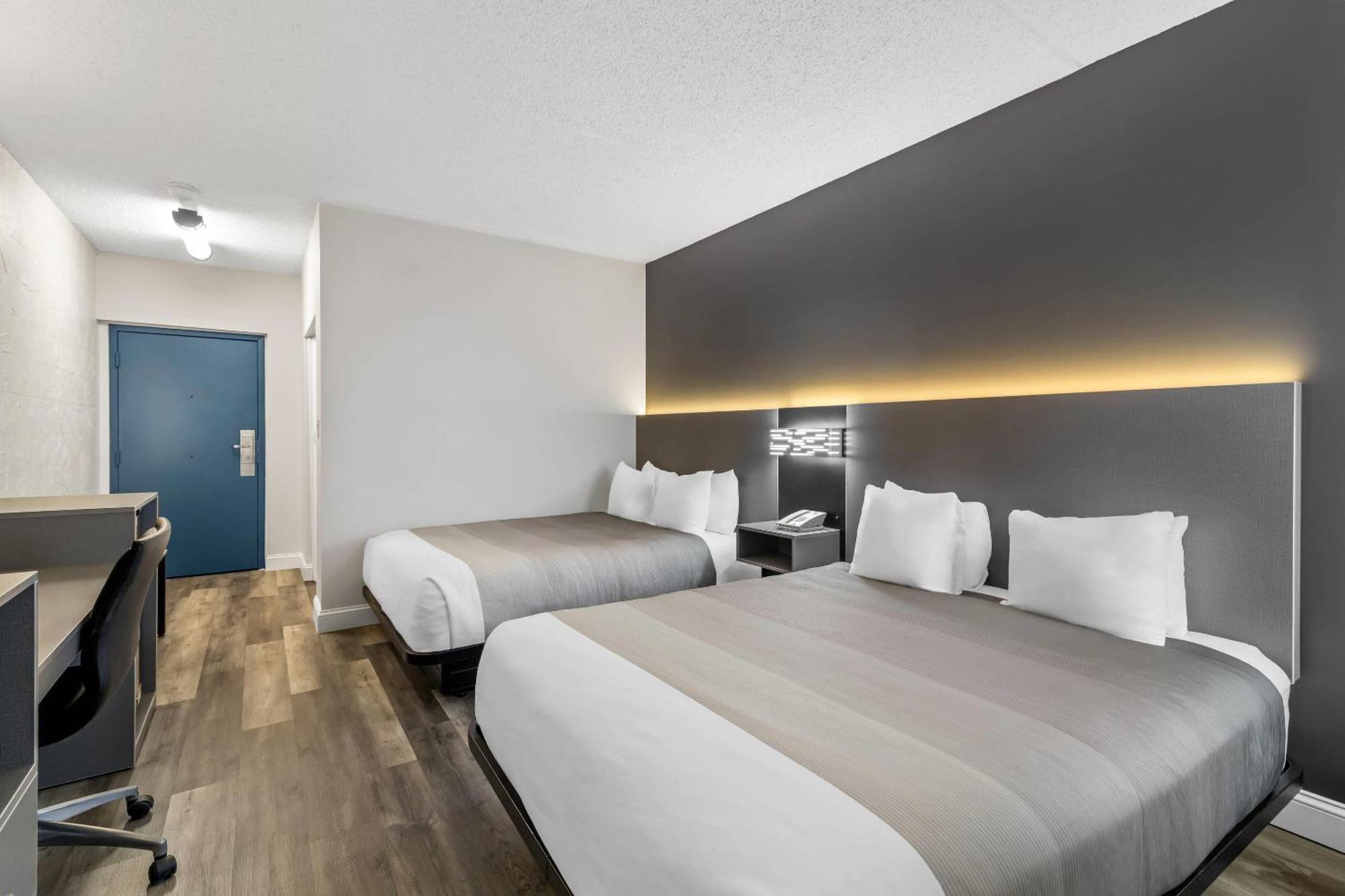 Quality Inn Bangor Airport Bagian luar foto